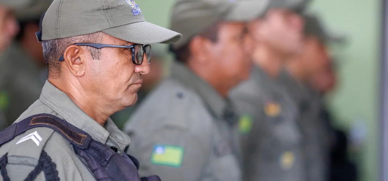Policiais militares durante solenidade no 17º Batalhão da Polícia Militar