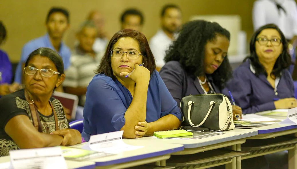 Representantes de diversos setores na reunião do Conselho Estadual de Segurança Pública