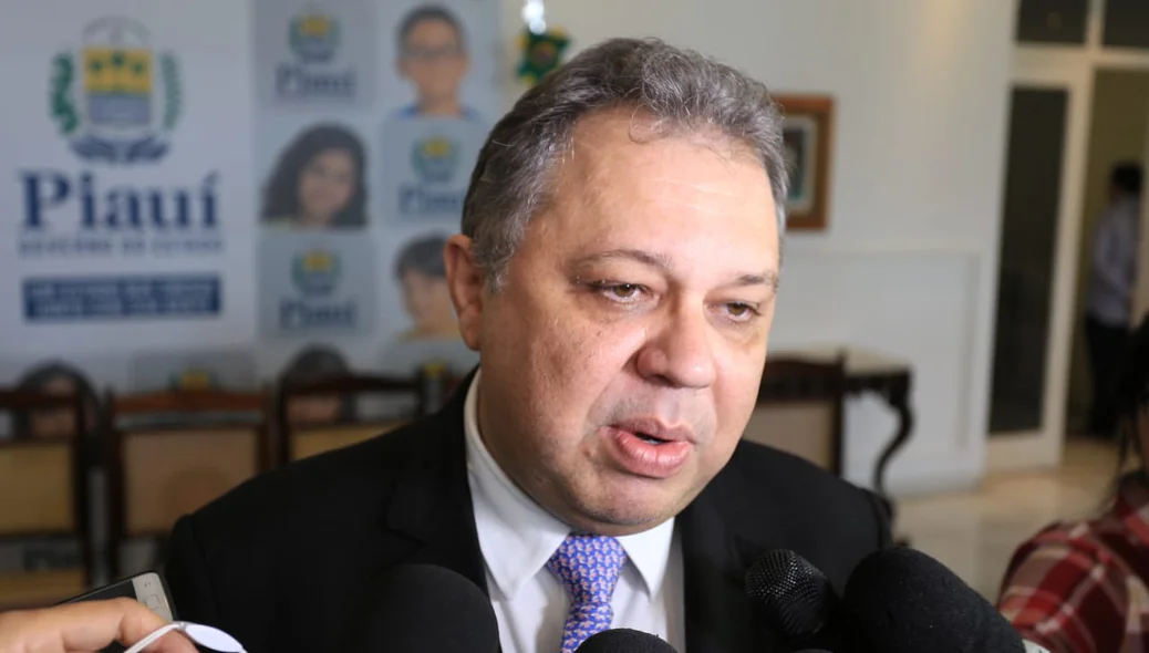 Florentino Neto, secretário de Saúde 