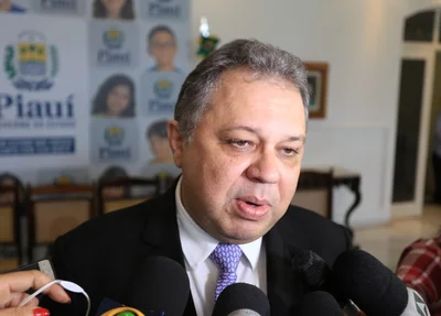 Florentino Neto, secretário de Saúde 