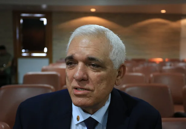 Deputado estadual Themístocles Filho