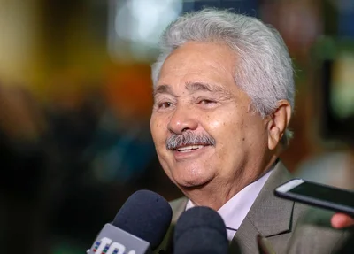 Elmano Férrer