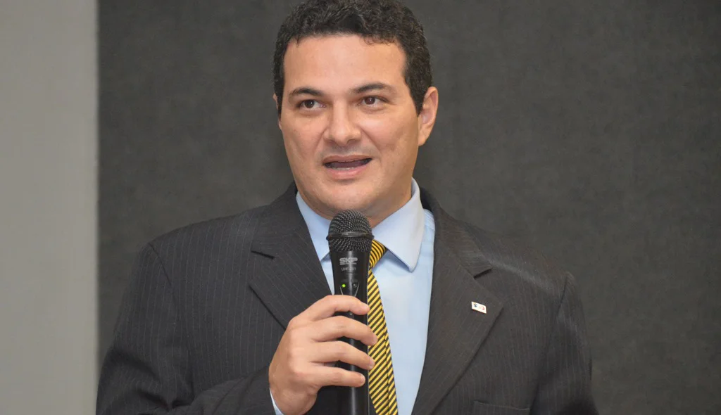 Celso Barros Coelho garante apoio a Subseção de Picos