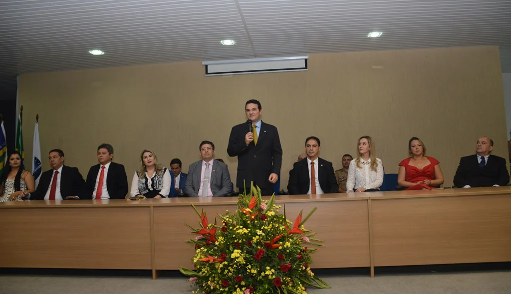 Celso Barros Neto preside solenidade de posse