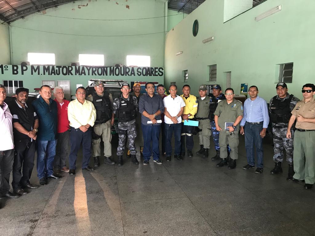 Reunião foi realizada na manhã desta sexta-feira