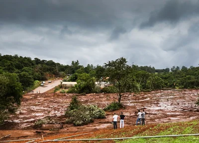 Rompimento de barragem em Brumadinho