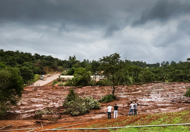 Rompimento de barragem em Brumadinho