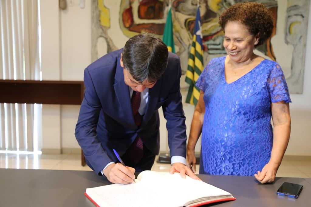 Wellington Dias reassume o cargo