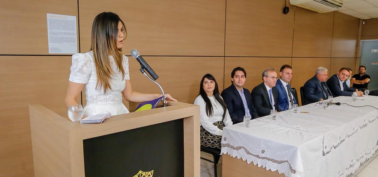 Pollyanna Rocha é empossada vereadora de Teresina