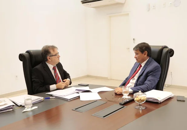 Merlong Solano e Wellington Dias 