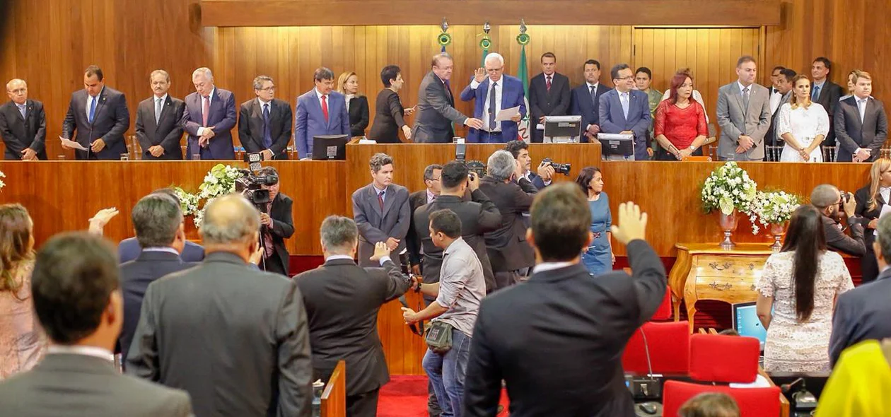 Posse de deputados estaduais na Alepi