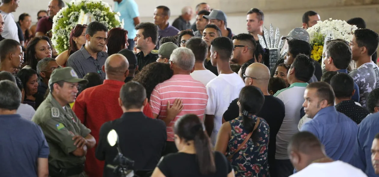 Cabo Samuel Borges foi assassinado na frente do filho de oito anos