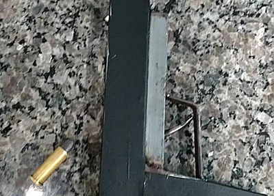 Simulacro de arma de fogo