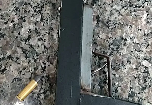 Simulacro de arma de fogo