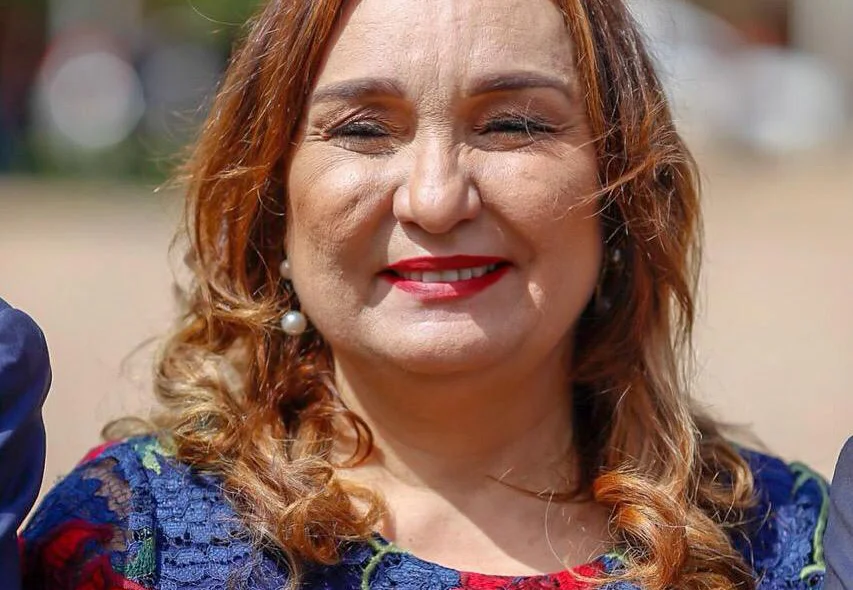 Deputada estadual Flora Izabel