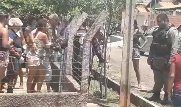 Mulher tentou matar os filhos 