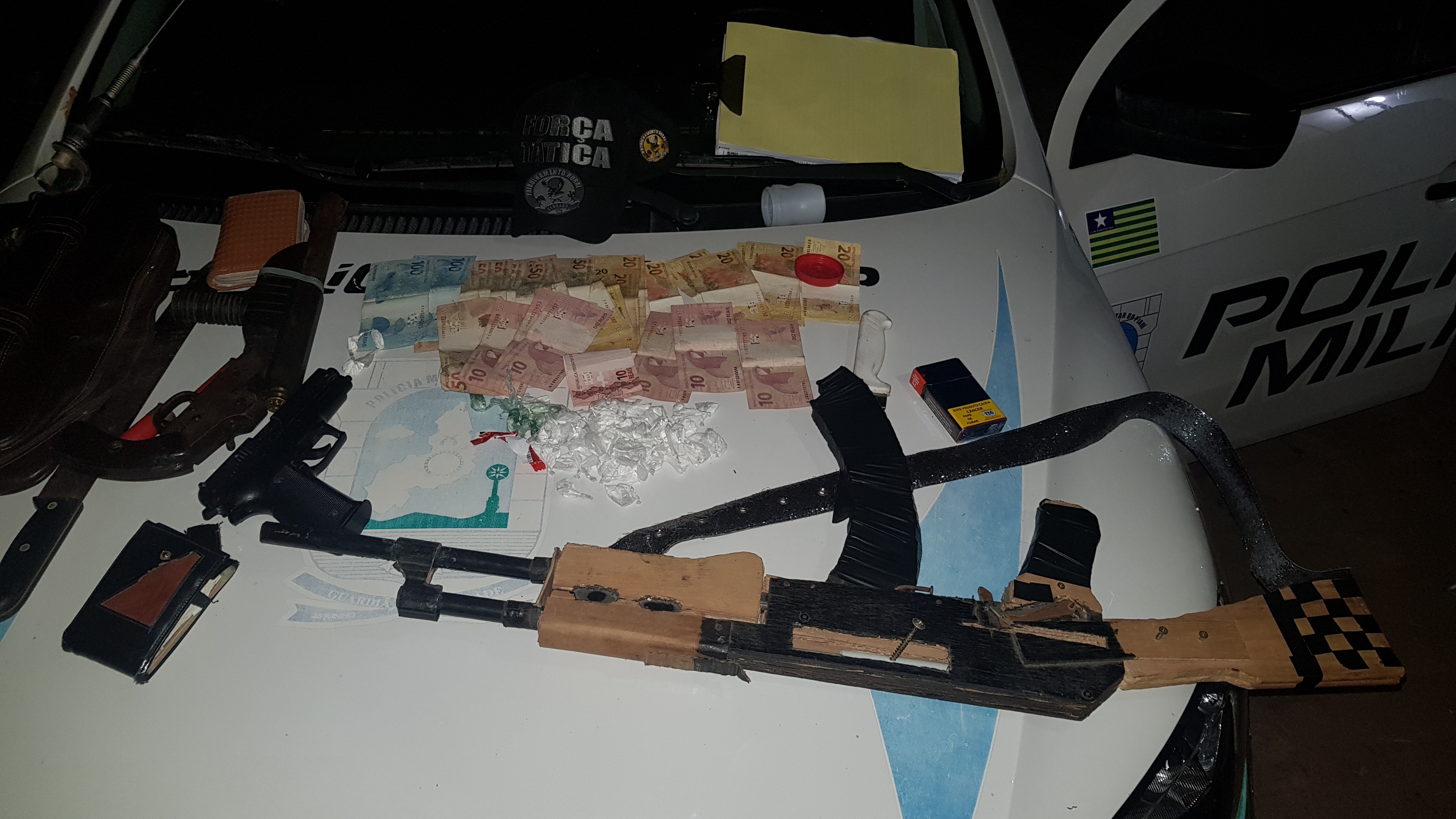 Objetos apreendidos pela Polícia Militar 