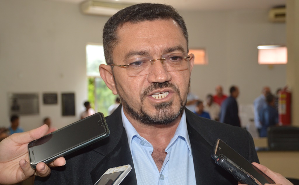 Padre Walmir fará leitura da mensagem anual