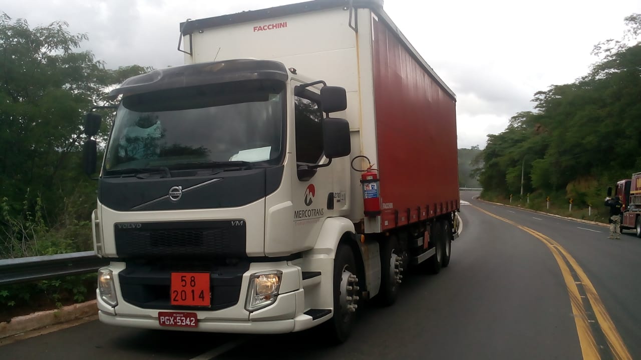 O caminhão estava transportando Peróxido de Hidrogênio de Campo Maior para Recife