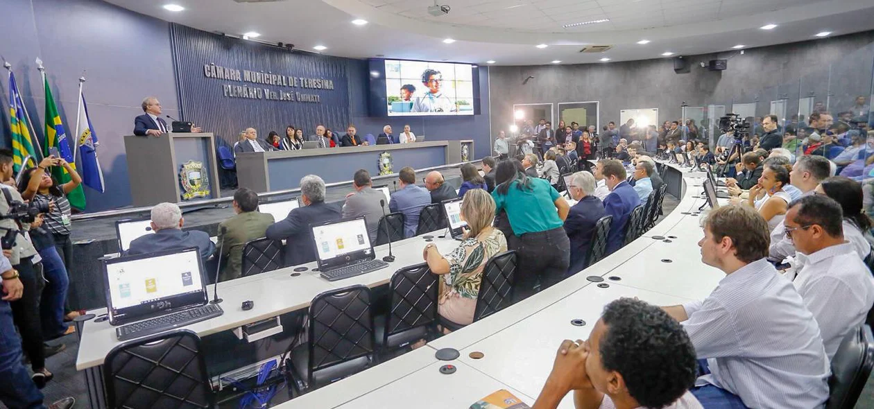 Solenidade na Câmara de Teresina