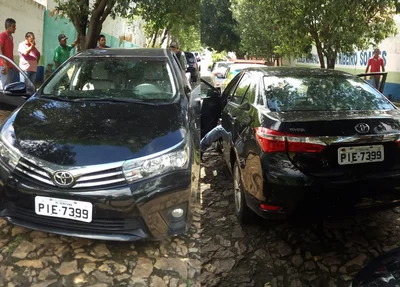 Corolla encontrado na zona sul de Teresina 