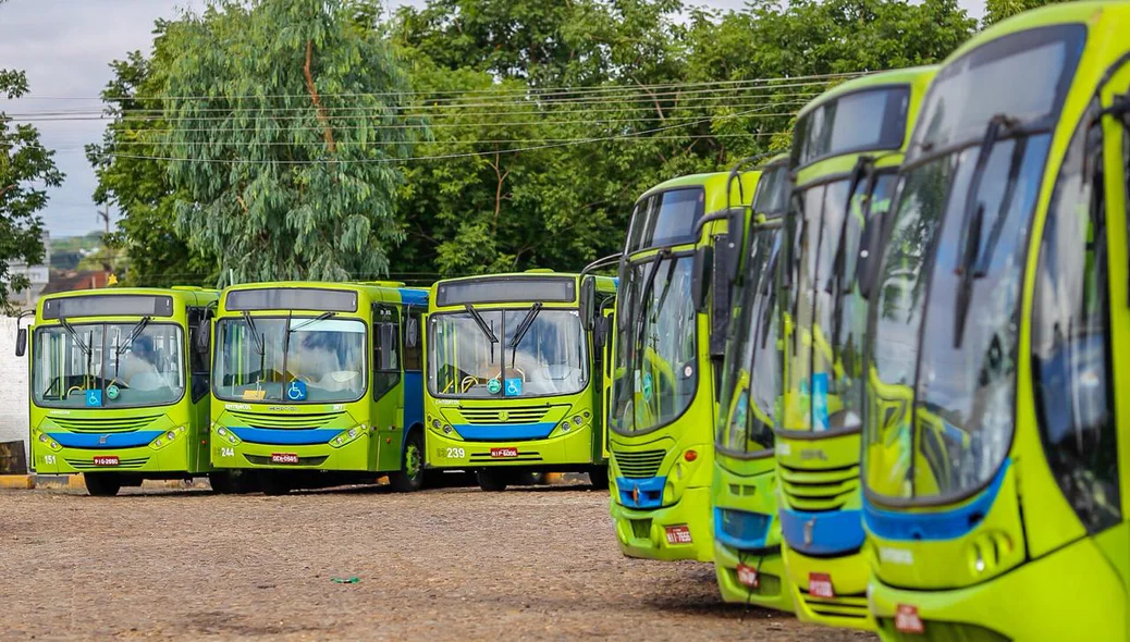 Ônibus da Emtracol