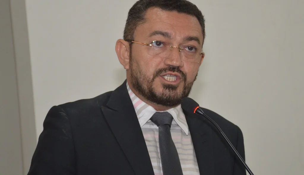 Padre Walmir fala dos avanços de sua administração