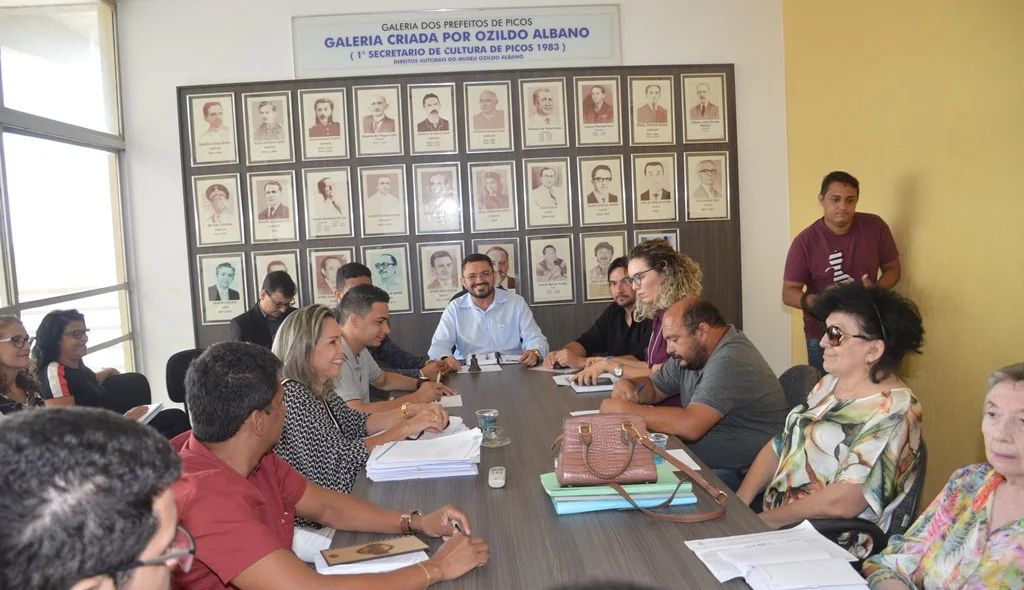 Prefeito e secretariado traçam metas para este ano
