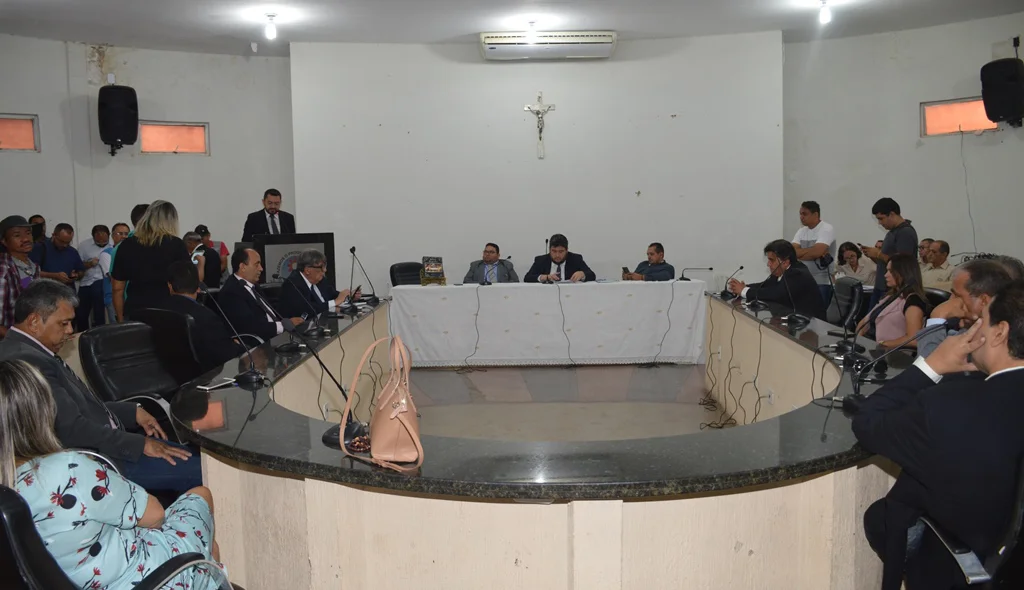 Sessão de reabertura dos trabalhalos legislativos