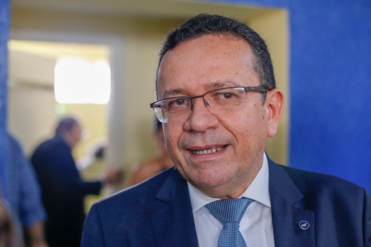 Desembargador Sebastião Martins, presidente do TRE