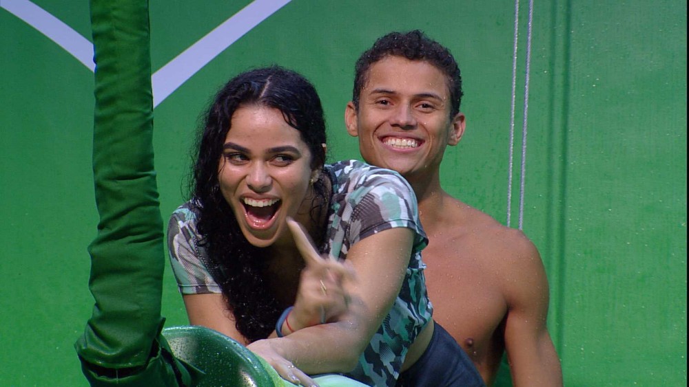 Elana e Danrley vencem a prova após 13 horas 