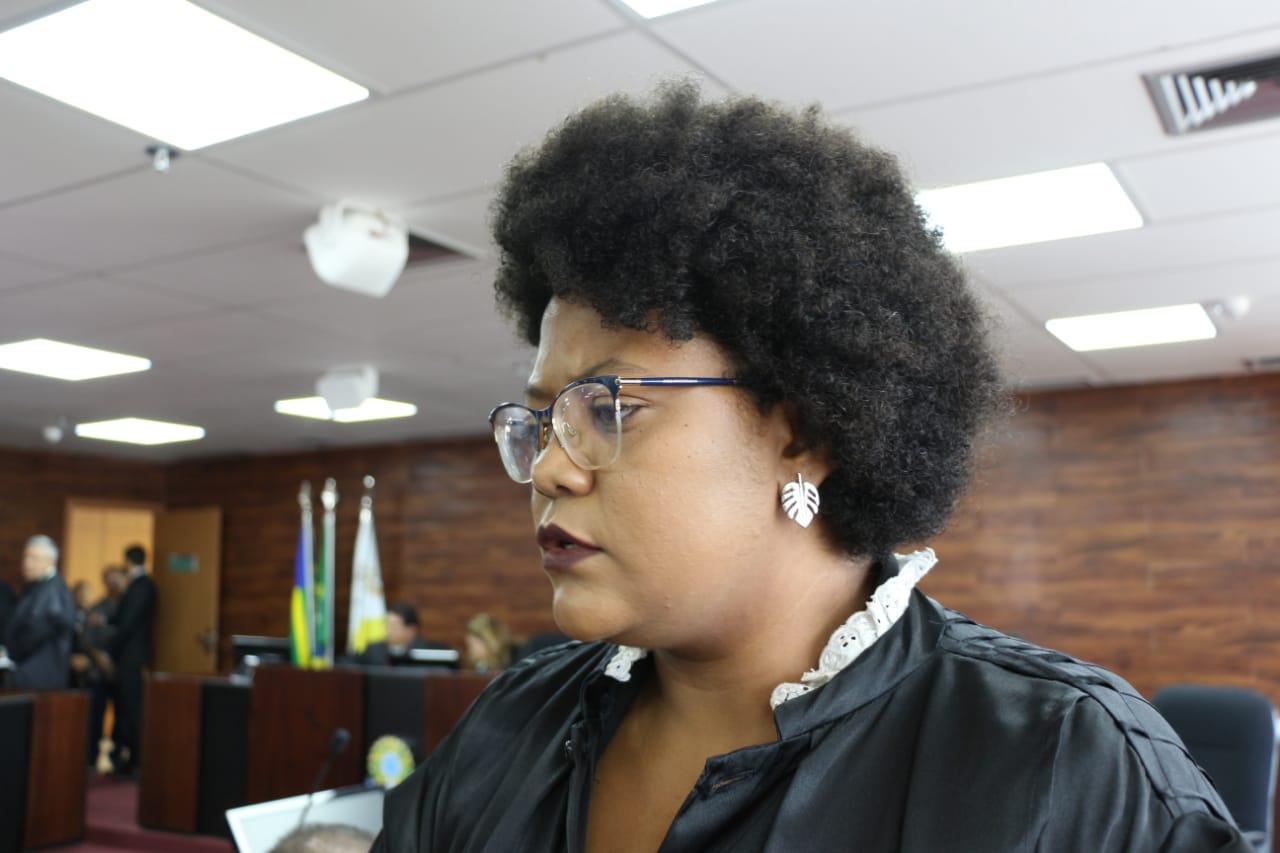 Elenilsa Silva, advogada do Sintetro 