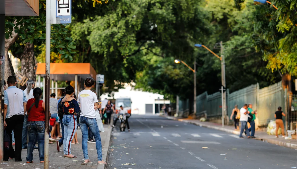 Falta de ônibus prejudica a população 