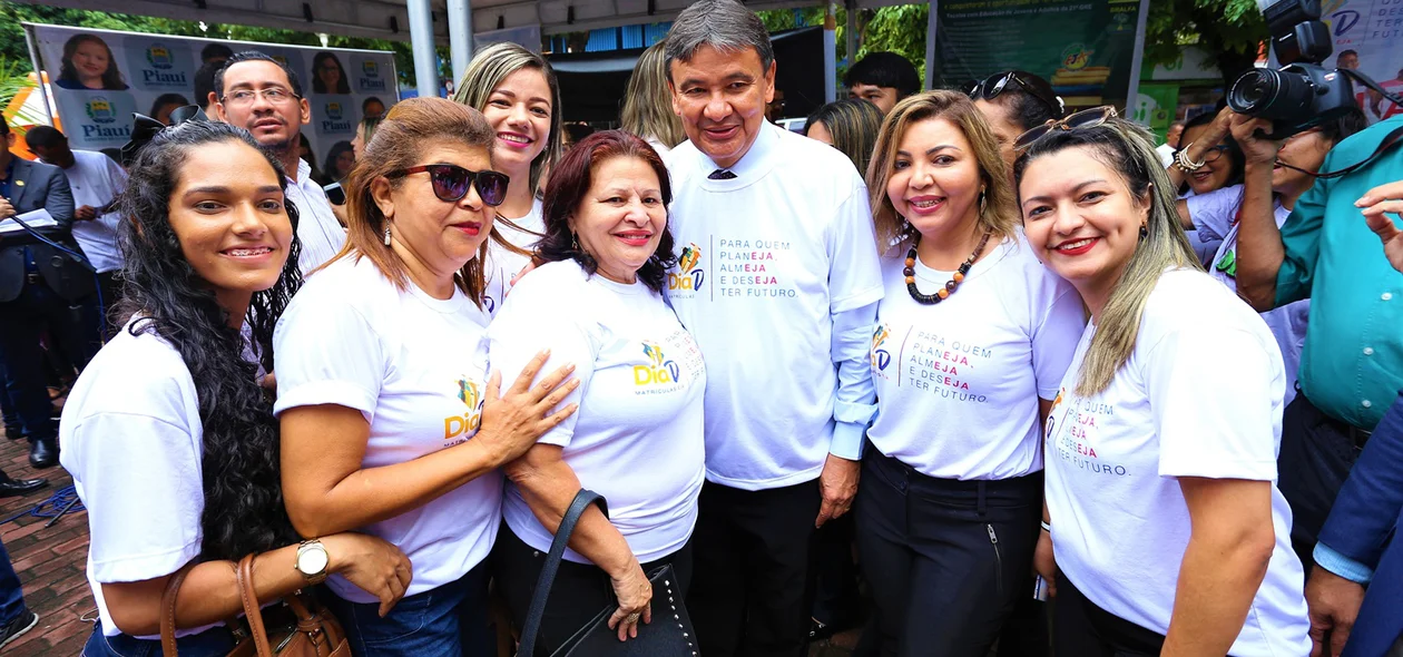 Governador W. Dias esteve no local 