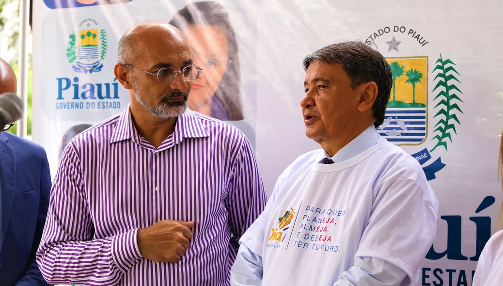 Luiz Júnior ao lado do Governador W. Dias