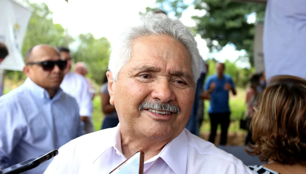 Senador Elmano Férrer
