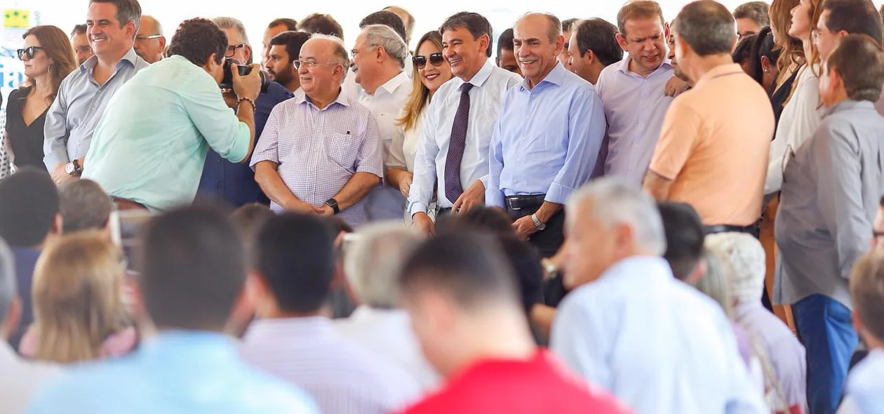 Várias autoridades políticas participaram da solenidade
