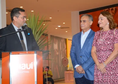 Padre Walmir destaca empreendedorismo do casal empresário Araujinho e esposa