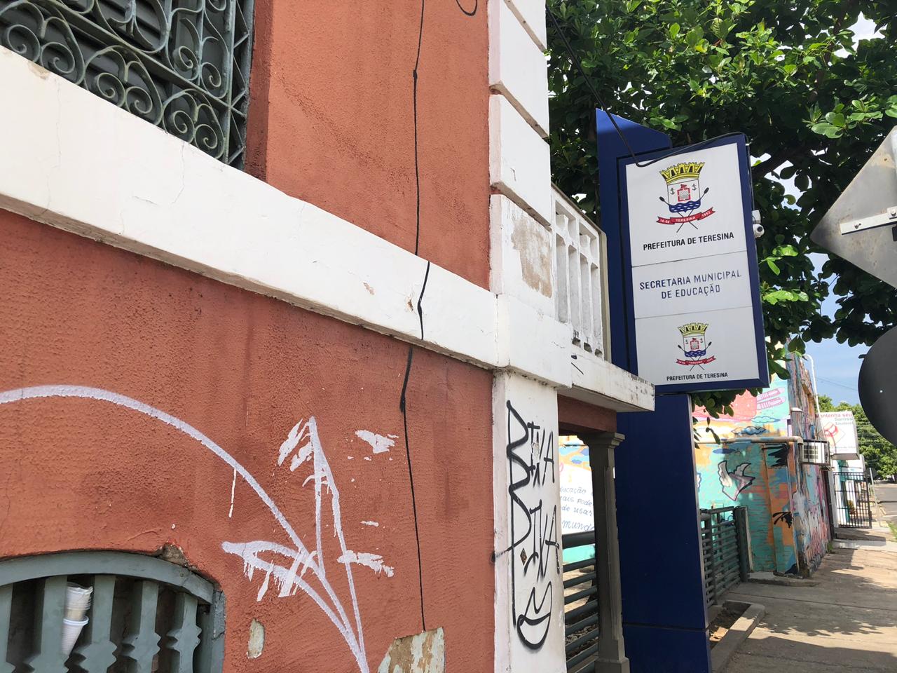 O Corpo de Bombeiros esteve no local