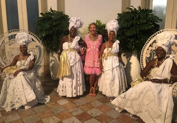 A decoração da festa lembrava a escravidão e foi criticado pelos internautas