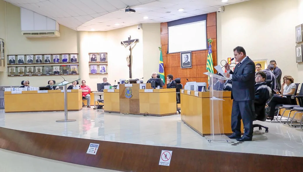 Juiz Ítalo Márcio Gurgel de Castro  em seu discurso de posse