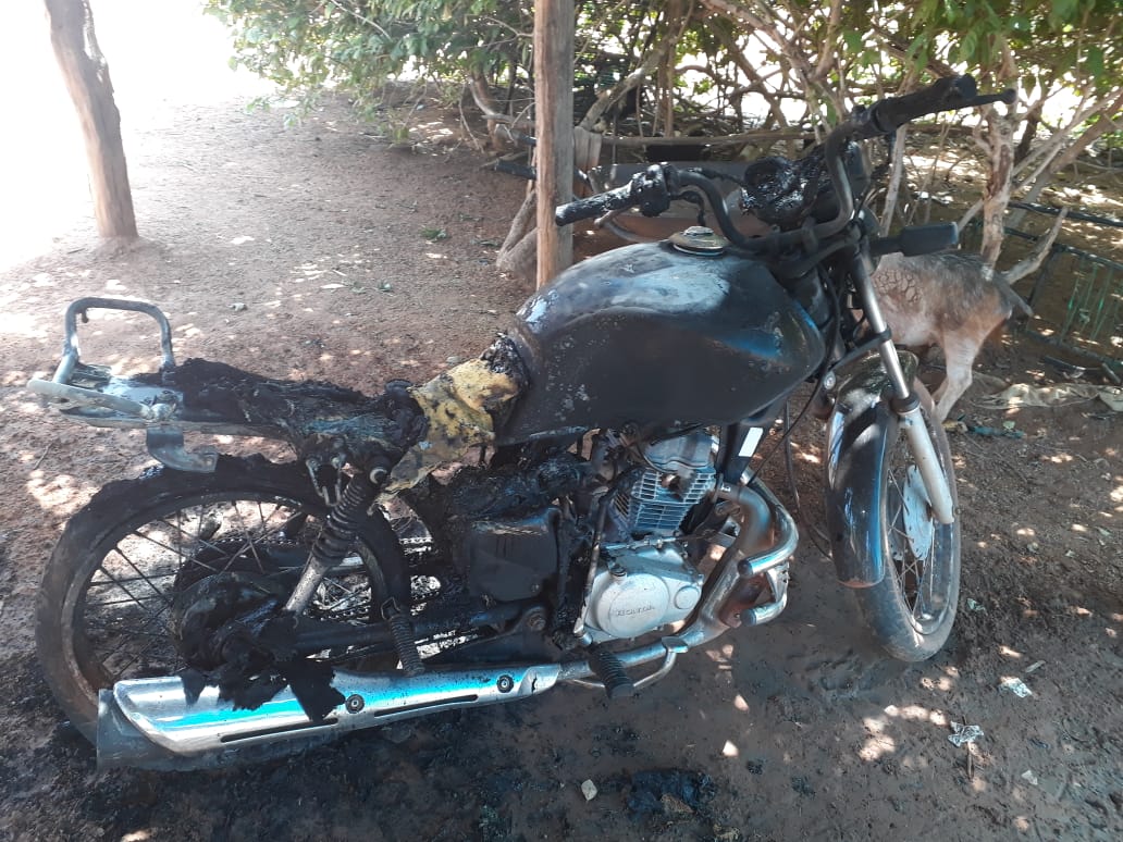 A motocicleta teve perda total 