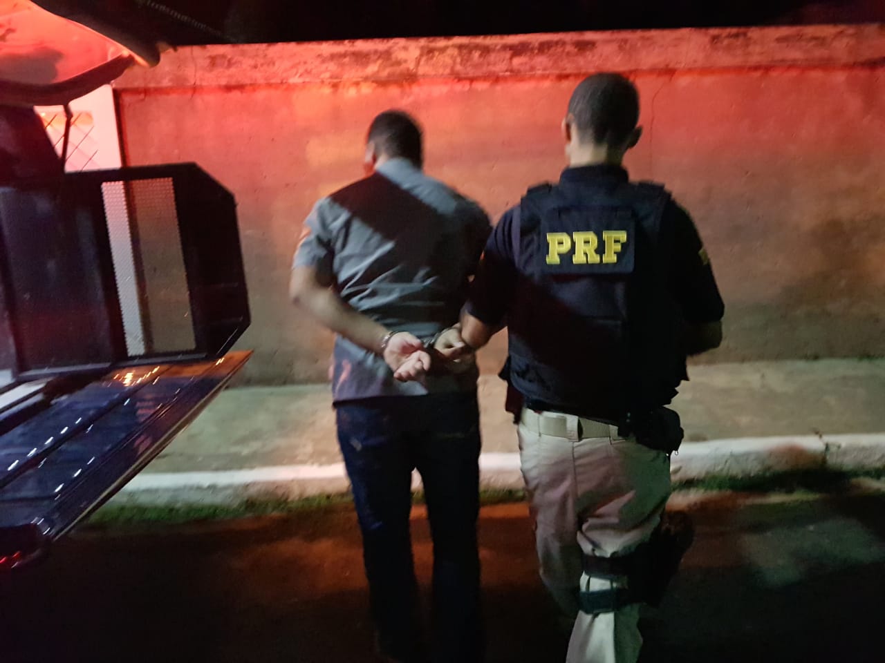 PRF prende homem foragido do Maranhão 