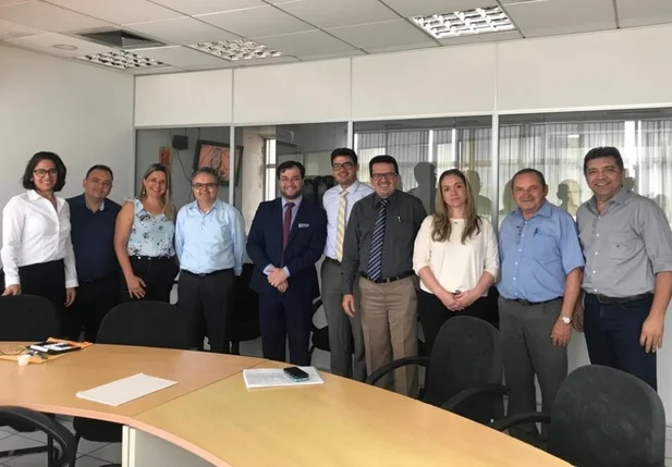 Participantes da reunião de mediação
