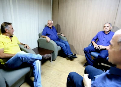 Themístocles, Zé Nito, Luiz Lobão e Thiago Vasconcelos se reuniram na Câmara de Teresina