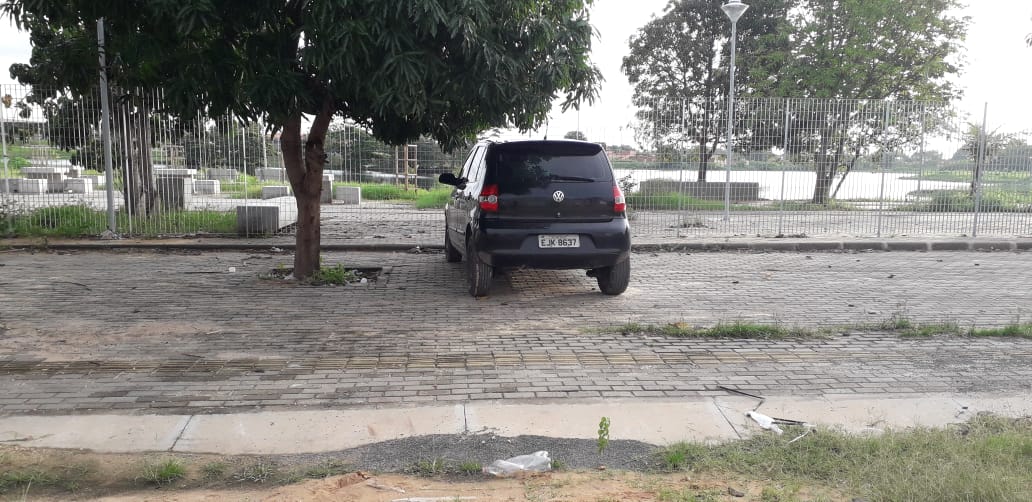 Veículo com restrição de roubo e furto recuperado