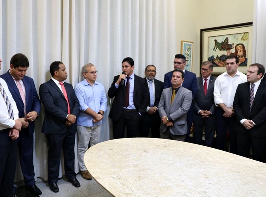 Assinatura da criação do Procon Municipal