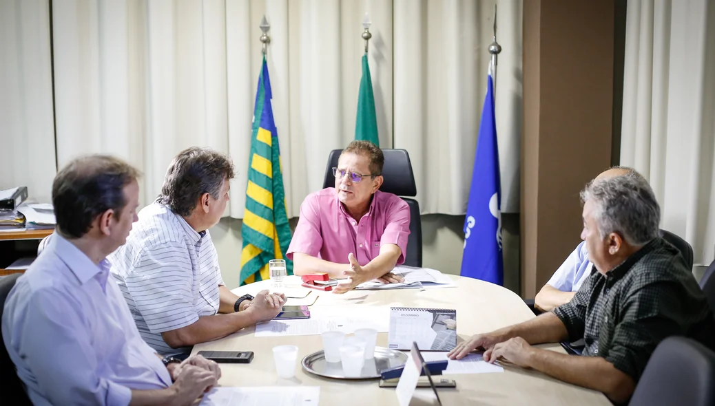Reunião aconteceu na sede do dnocs nesta tarde 