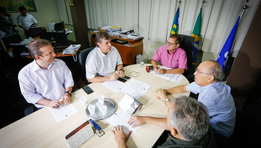 Reunião aconteceu nesta tarde 