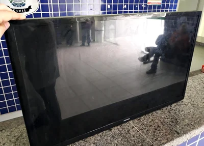 Televisão furtada na residência do policial